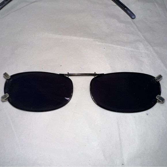 Gucci Glasses with clip on sunglasses Authentic. Put new script lenses in - Picture 8 of 14